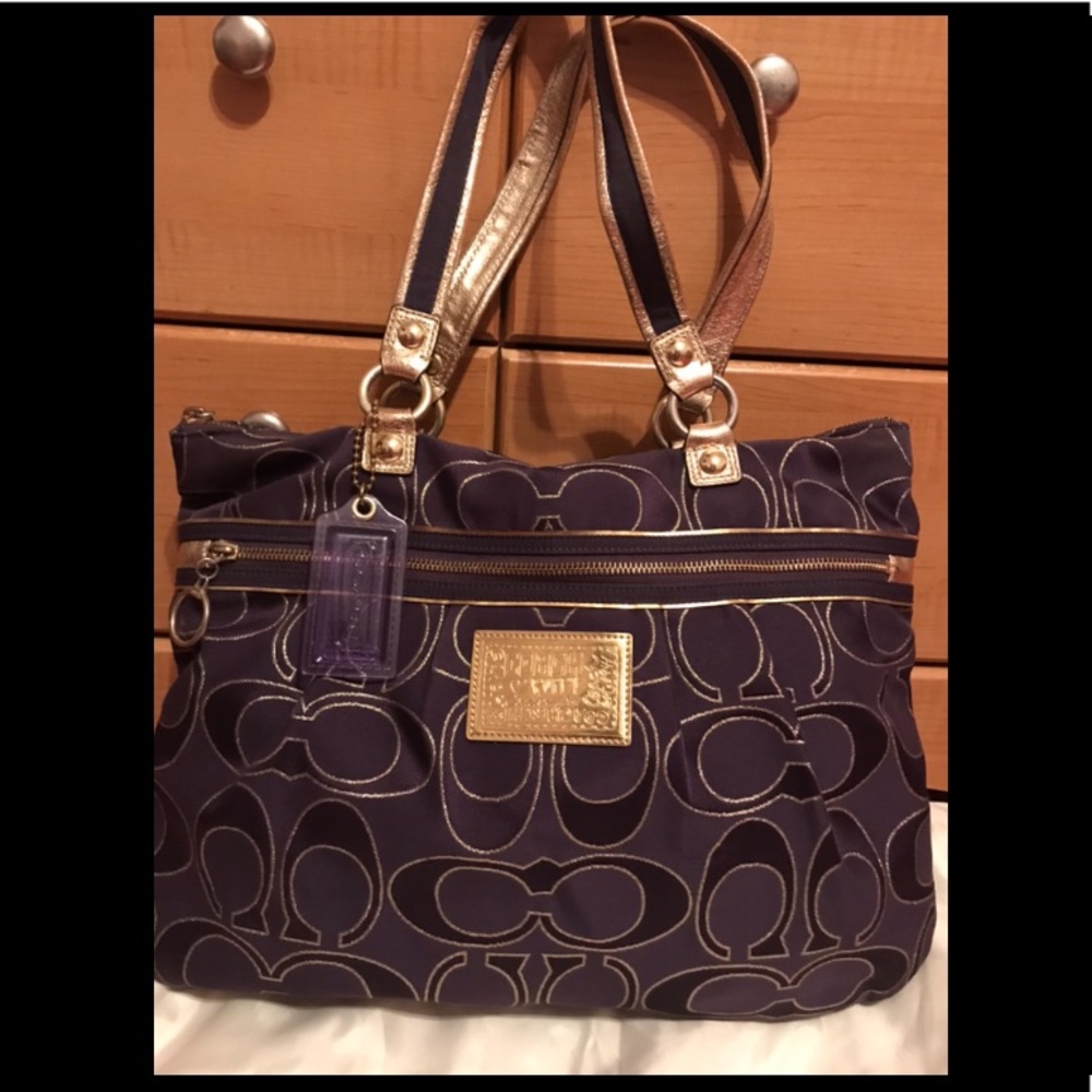 Coach Poppy Signature Glamour Shoulder Bag Purple